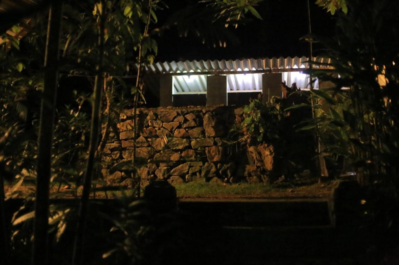 Hidden Well Hiriketiya Hostel Dikwella Exterior foto